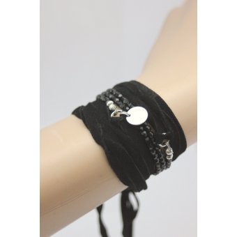 Bracelet NEXUS lacet daim noir et perles noires