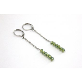 Boucles d'oreilles acier et perles vert olive