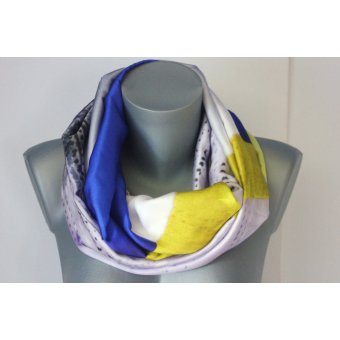 Foulard snood imprimÃ© gris, bleu et jaune