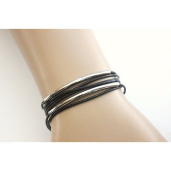 bracelet wrap en cuir noir et  perle acier 