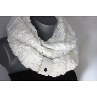 Echarpe oversize en laine blanche by EmmaFAshionStyle