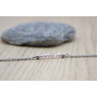 Bracelet en acier et perles facettées rose pastel