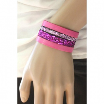 Bracelet manchette en cuir et paillettes rose