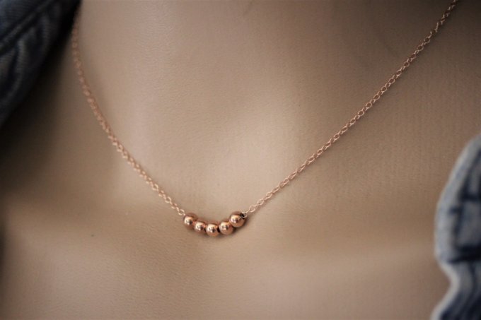 Collier or rose 5 perles boules lisses