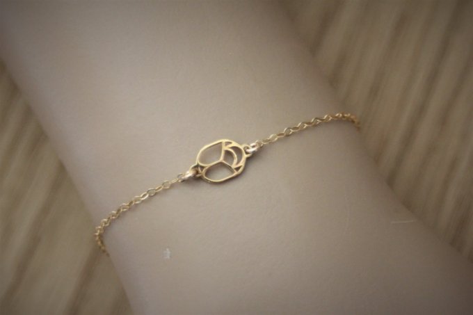 Bracelet minimaliste en or Gold Filled scarabée porte bonheur