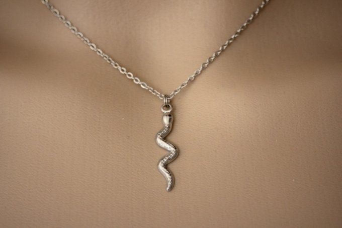 Collier acier inoxydable pendentif serpent