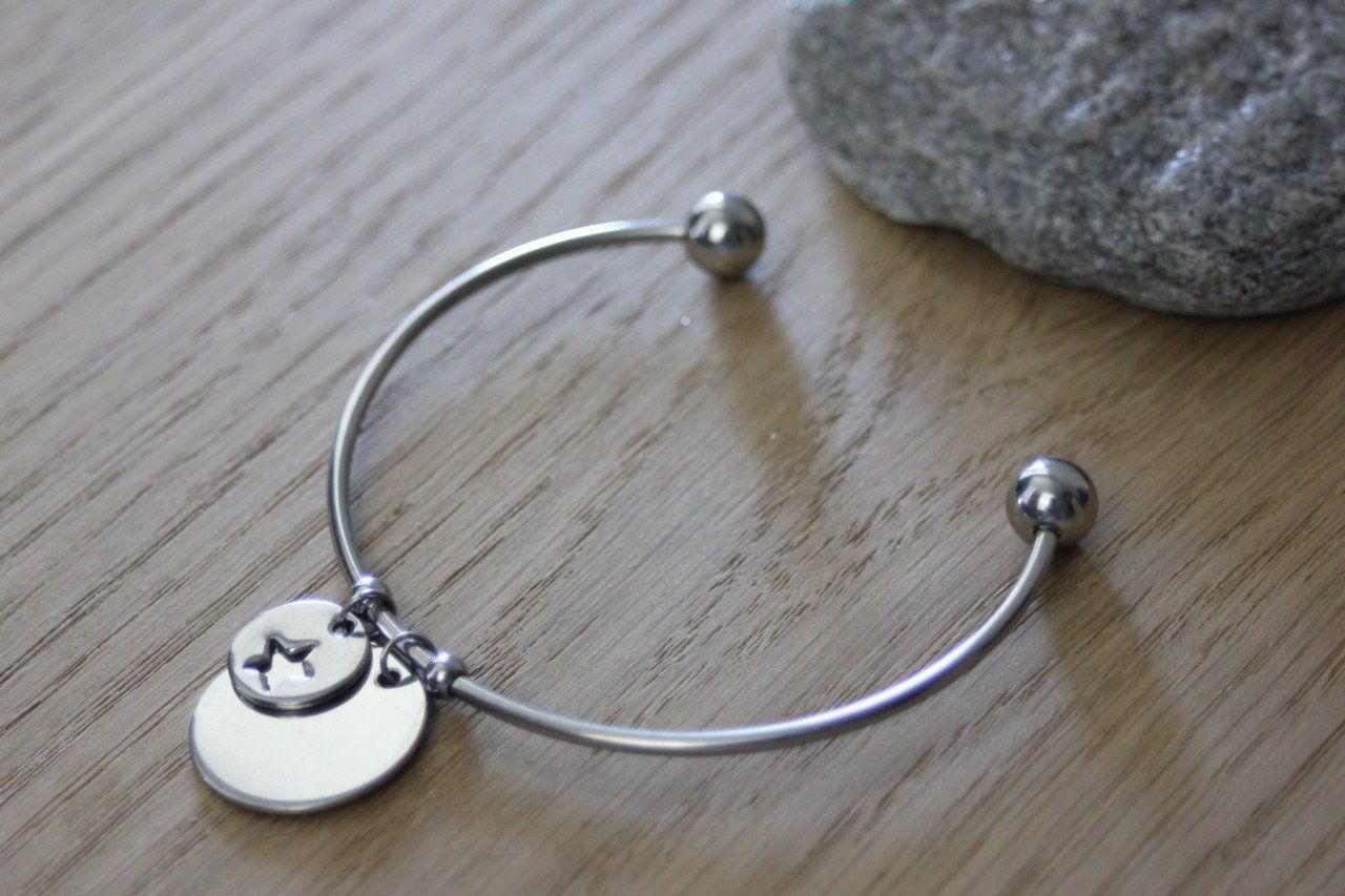 Bracelet Jonc En Acier Inoxydable Doré - Bijou Classique Et Discret Pour Femme
