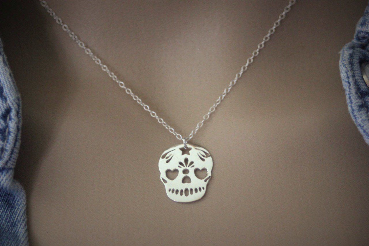 Collier de tête de mort gothique vintage avec photo personnalisée Collier de tête de mort gothique vintage avec photo personnalisée