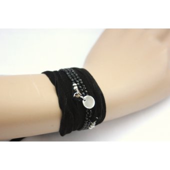 Bracelet NEXUS lacet daim noir et perles noires