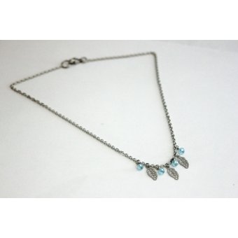 Collier style ethnique en acier et perles bleu