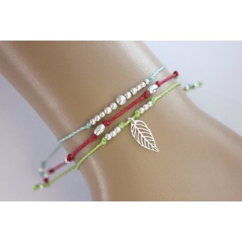 Bracelet cordon perles & feuille argent 