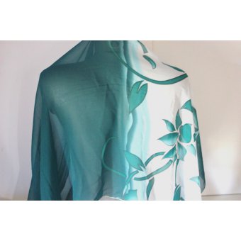 Foulard en mousseline verte et blanche imprimée