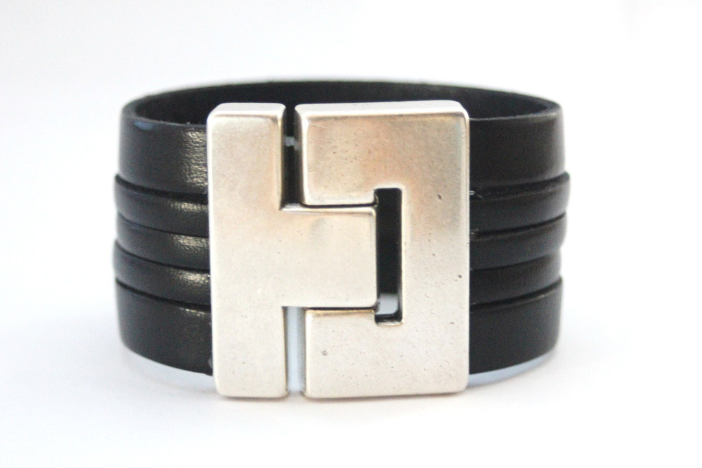 Bracelet manchette en cuir noir 40mm