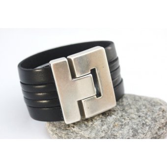 Bracelet manchette en cuir noir 40mm