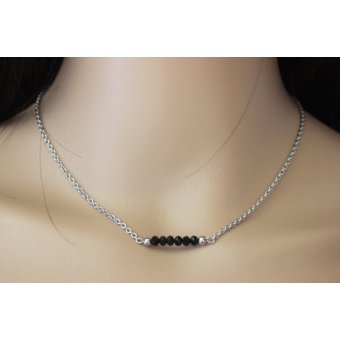 collier minimaliste acier et perles noires