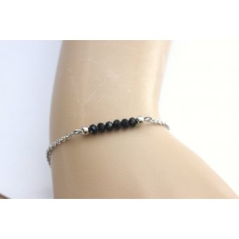 Bracelet acier et perles facettées noires