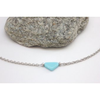 Collier minimaliste triangle bleu turquoise by EmmaFashionStyle