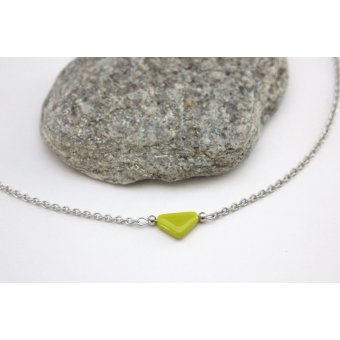 Collier acier et perle triangle vert anis