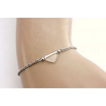 Bracelet acier et perle triangle cristal