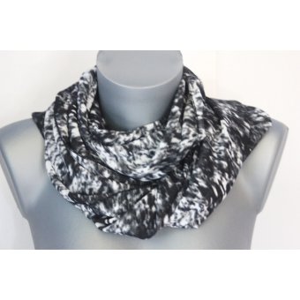 Foulard imprimÃ© fÃ©lin noir et blanc