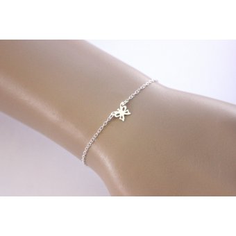 bracelet fin en argent petit papillon