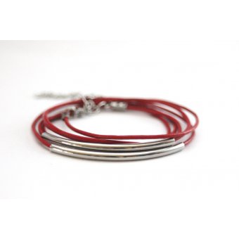 Bracelet cuir rouge et perles tube acier 
