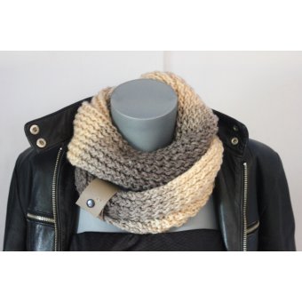 Snood laine beige et taupe avec lacet en cuir 