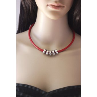 Collier ras du cou en cuir rouge