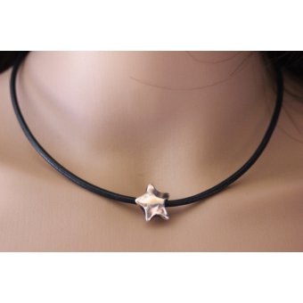 collier ras du cou en cuir noir by EmmaFashionStule