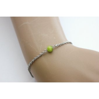 bracelet minimaliste acier et perle oeil de chat verte