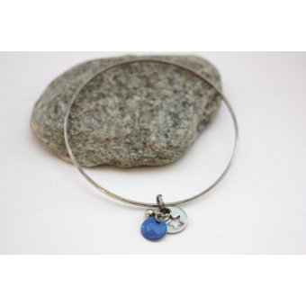 bracelet jonc acier et breloque bleu by EmmaFashionStyle