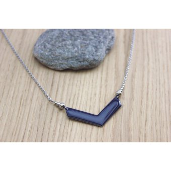 Collier chevron Ã©maillÃ© bleu nuit