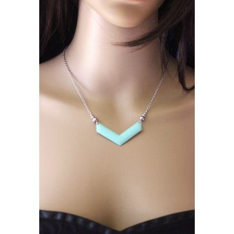 Collier chevron émaillé vert menthe