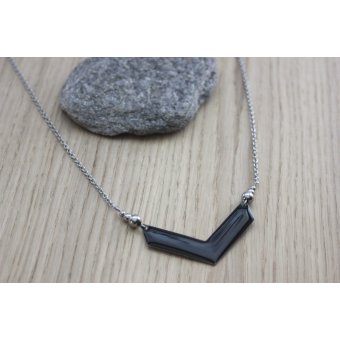 Collier chevron Ã©maillÃ© noir