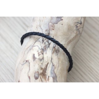 Bracelet en cuir noir tressé fermoir acier