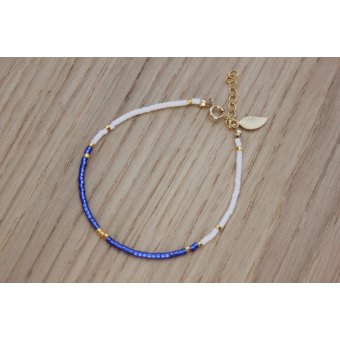 bracelet doré et bleu cobalt