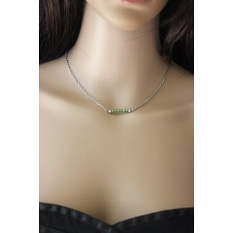 Collier en acier et perles facettées vert olive