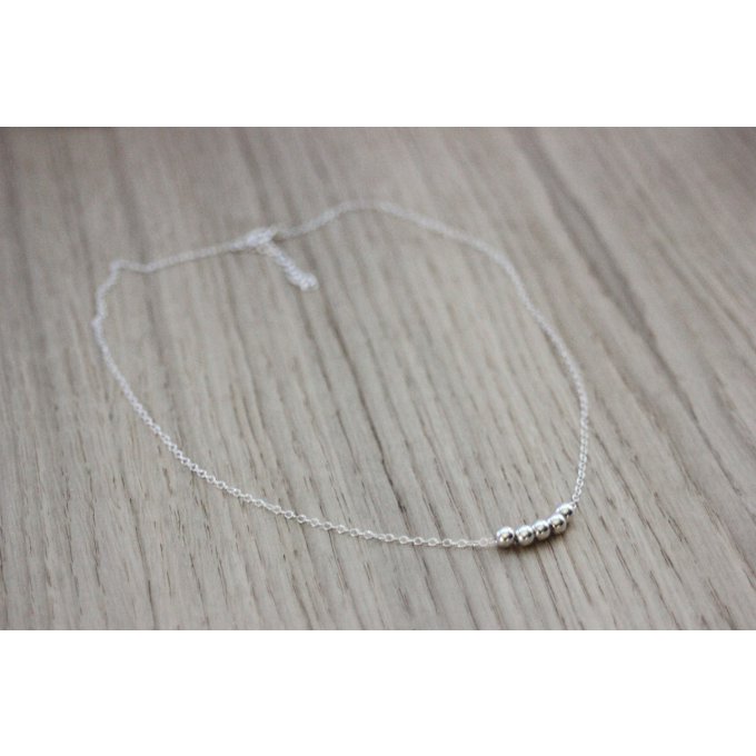 Collier minimaliste argent et perles lisses 