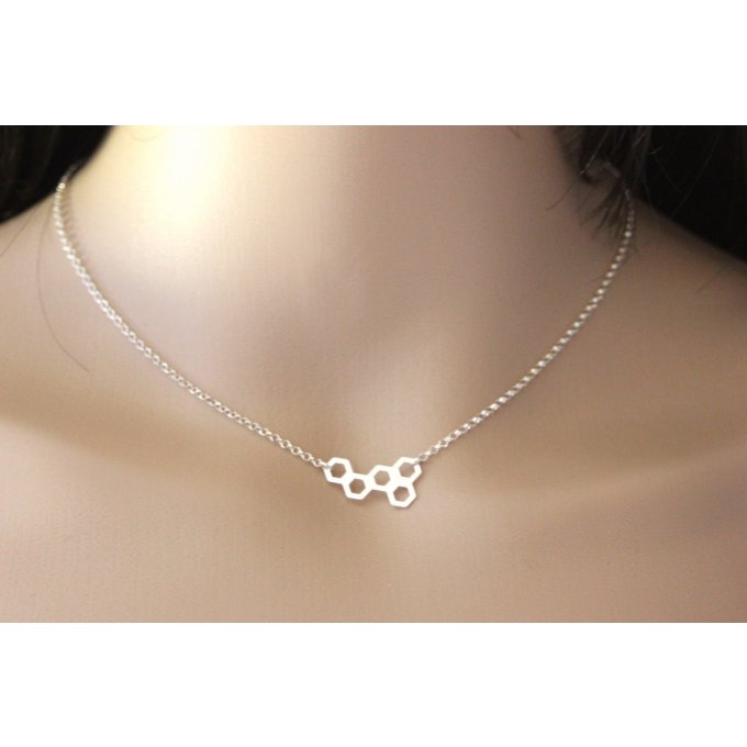 Collier minimaliste en argent massif