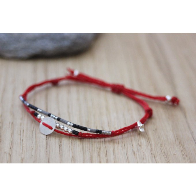 Bracelet argent massif et cordon rouge 