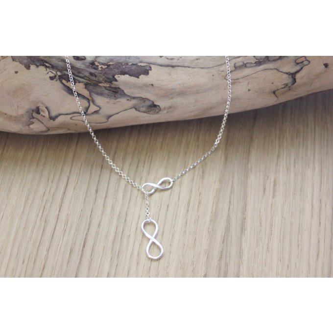 collier en argent breloque infinity