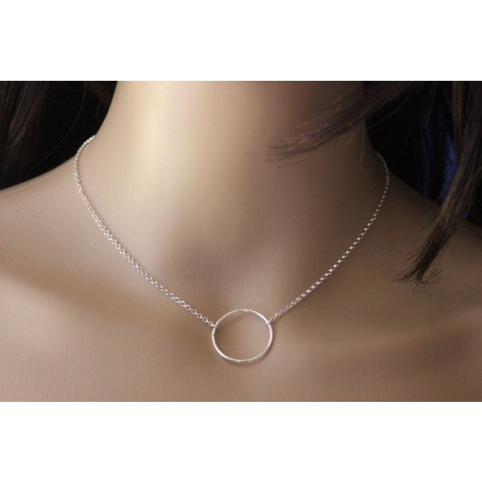 collier ras du cou cercle en argent