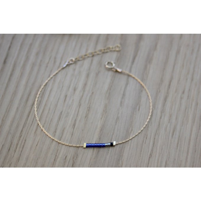 bracelet fin en or et miyuki bleu