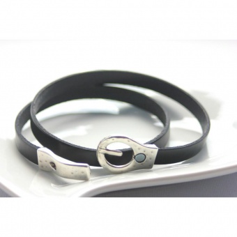 Bracelet manchette 3 tours en cuir noir