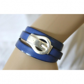 Bracelet manchette 3 tours en cuir bleu