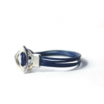 Bracelet cuir 4 cordons bleu marine fermoir toggle