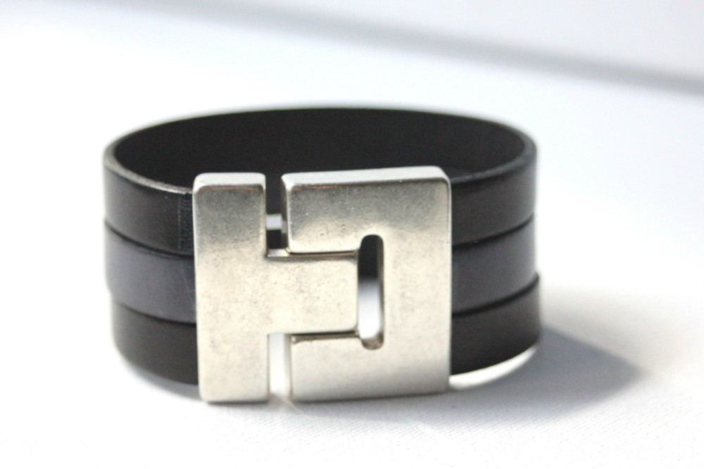 Bracelet manchette en cuir noir et gris 32mm