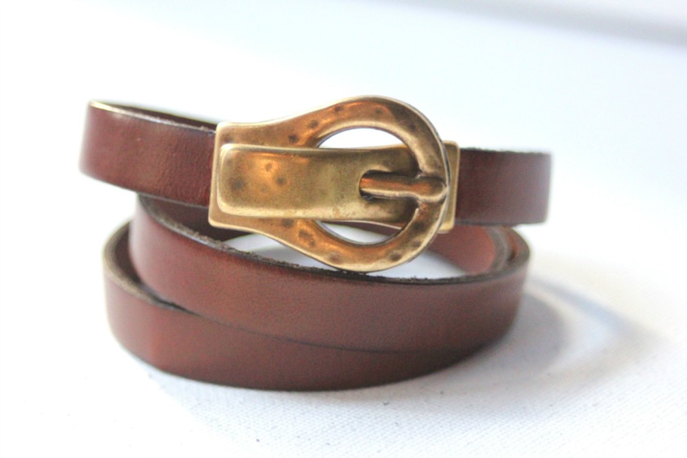 Bracelet manchette 3 tours en cuir marron