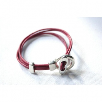 Bracelet cuir 4 cordons rose fushia fermoir toggle