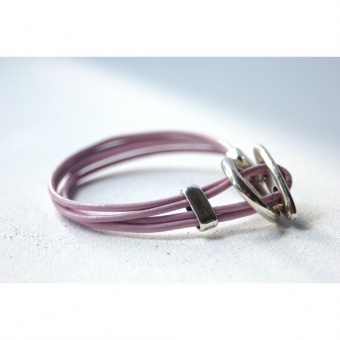 Bracelet cuir 4 cordons rose clair fermoir toggle